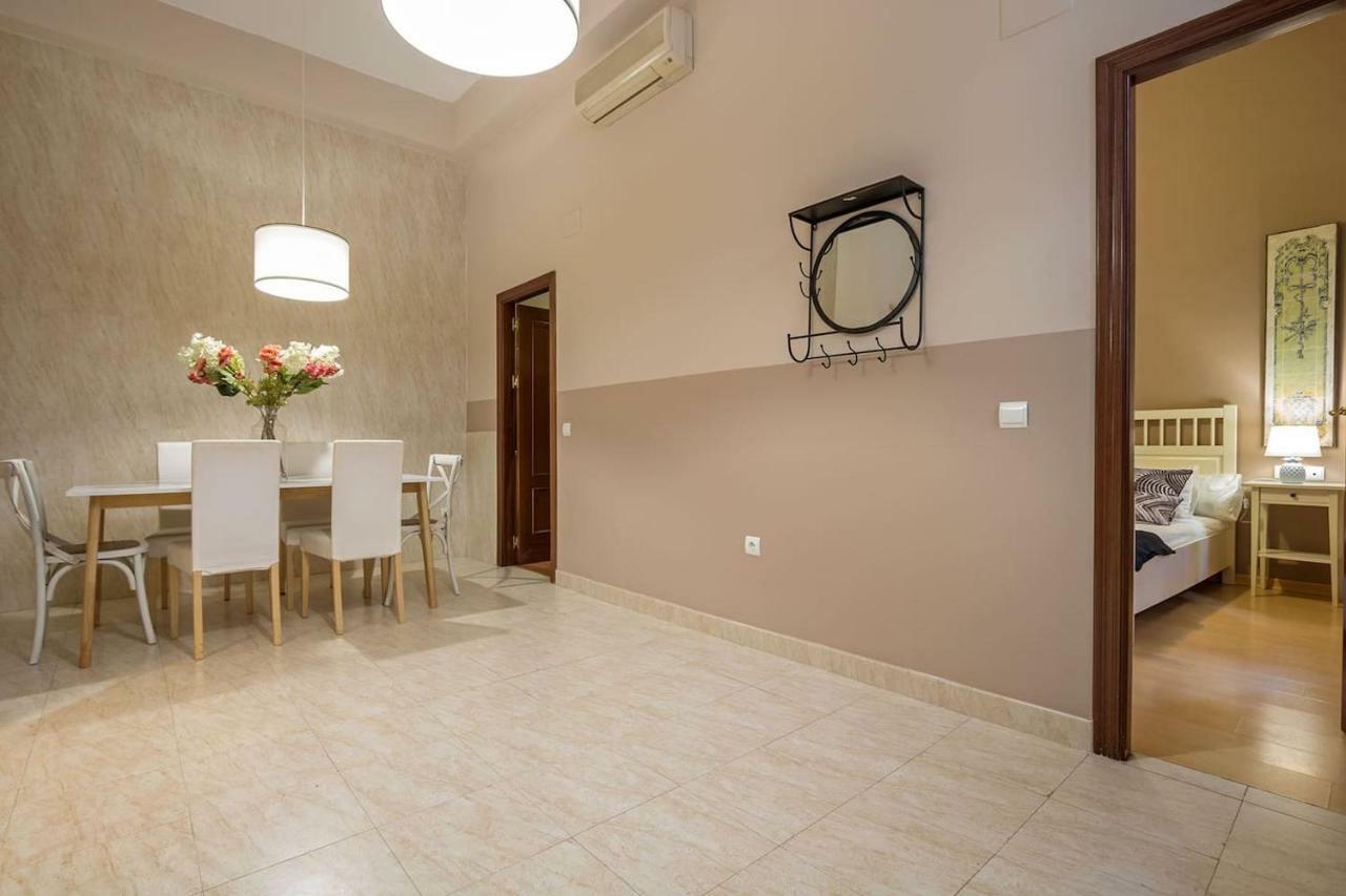 Abades Cathedral Oasis Apartman Sevilla Kültér fotó